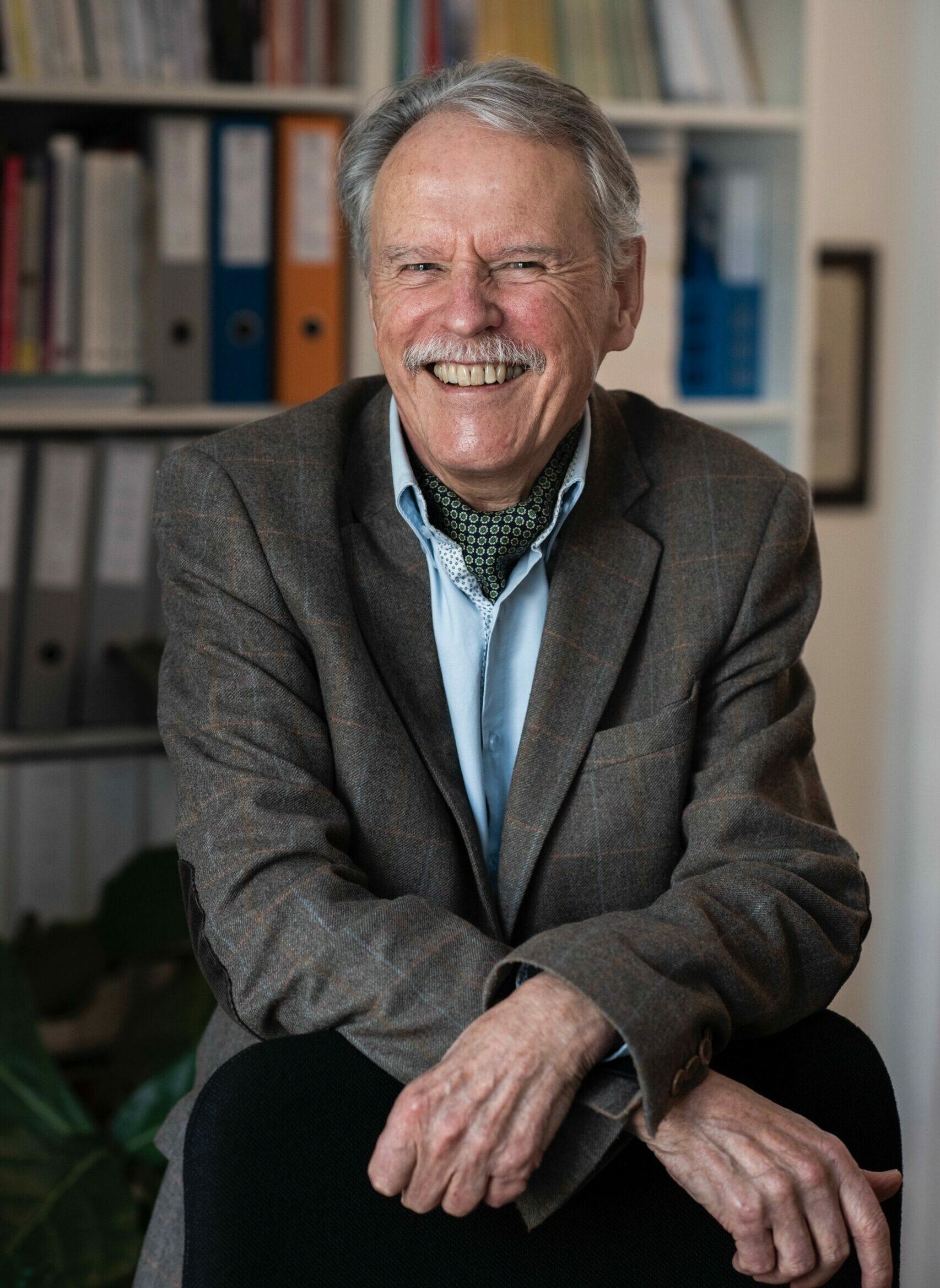 Wp 17832 Bruno S Frey Portrait 2 scaled e1711468289487