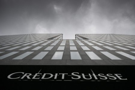 Das Logo der Schweizer Bank Credit Suisse an einem Gebaeude in Zuerich Oerlikon, aufgenommen am Montag, 21. Februar 2022. (KEYSTONE/Ennio Leanza).