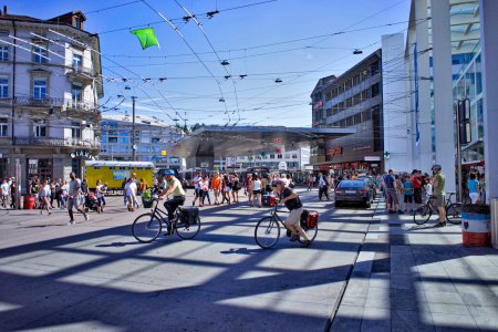 Busbahnhof Bahnhofplatz Winterthur während des Albanifestes