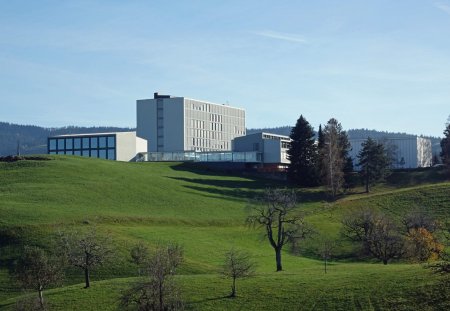 Menzingen, Kanton Zug, Schweiz. Kantonsschule KSZ mitten in der Moraenenlandschaft von Linth- und Reussgletscher