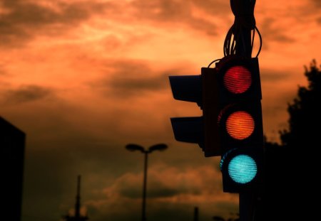 Three color traffic