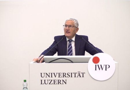 Wp 15894 20231130 Schweizer Schuldenbremse scaled