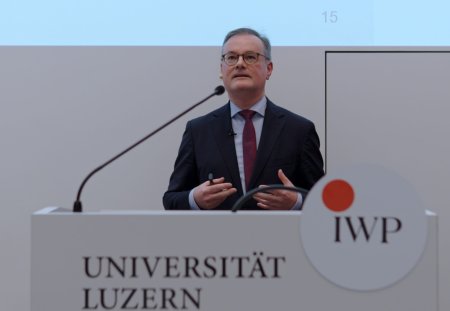 Wp 20571 20241017 IWP Talk Joern Leonhard clean 01 scaled