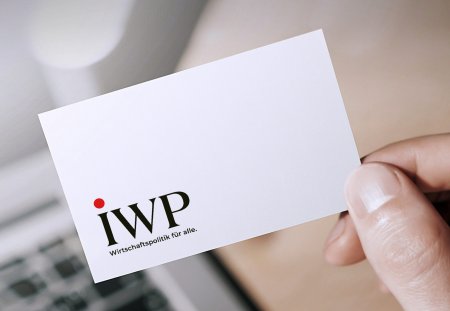 Wp 2194 IWP Business Card ok Pre scaled
