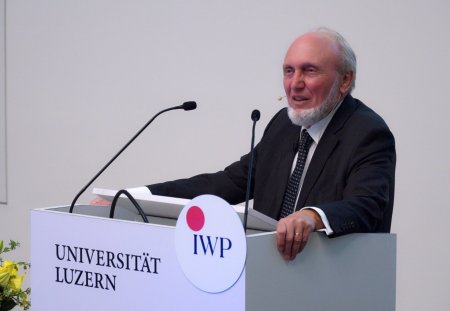 Wp 22854 20250410 Hans Werner Sinn Trump thumbnail 02 scaled