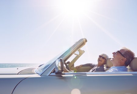 Shot of a happy couple off on a roadtrip togetherhttp://195.154.178.81/DATA/i_collage/pu/shoots/805931.jpg