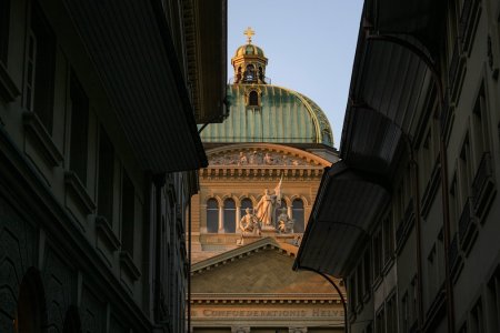 Bundeshaus 16x9 1200