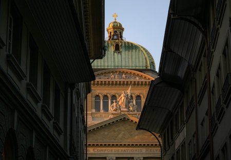 Bundeshaus 16x9 1200