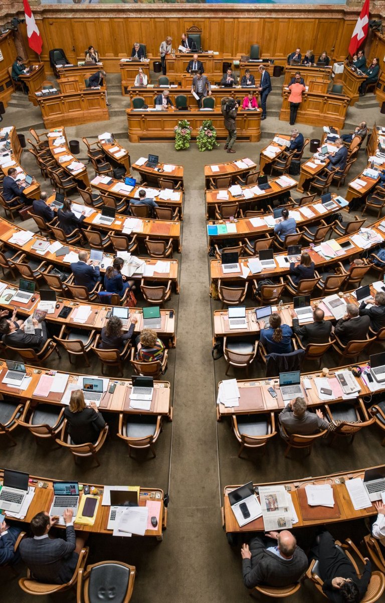 Blick in die Säle von National- und Ständerat.